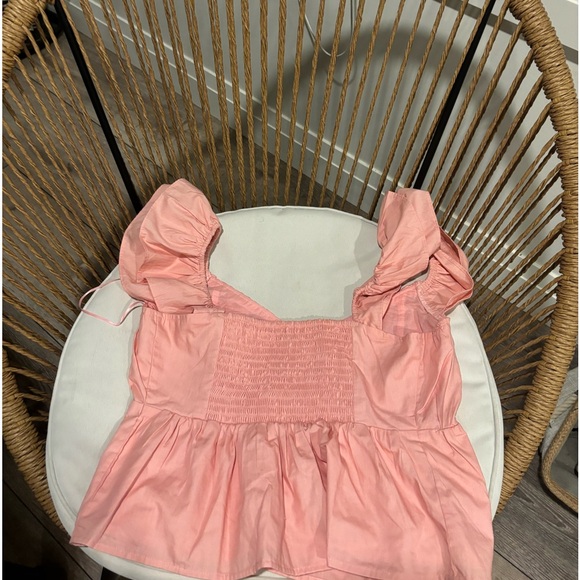 Pink Flutter Crop top - Picture 3 of 3